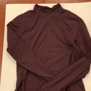 Lululemon top